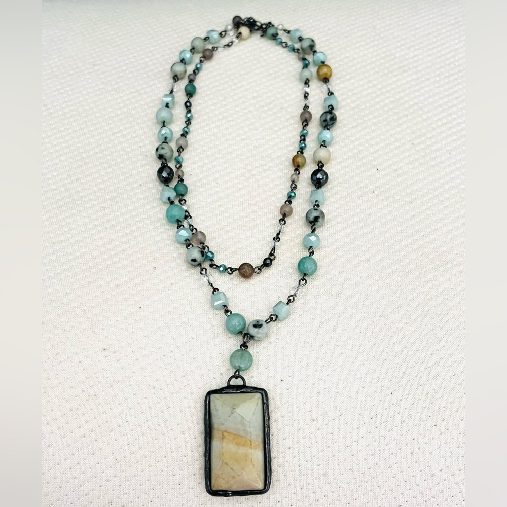 Elegant Multi-Color Beaded Necklace